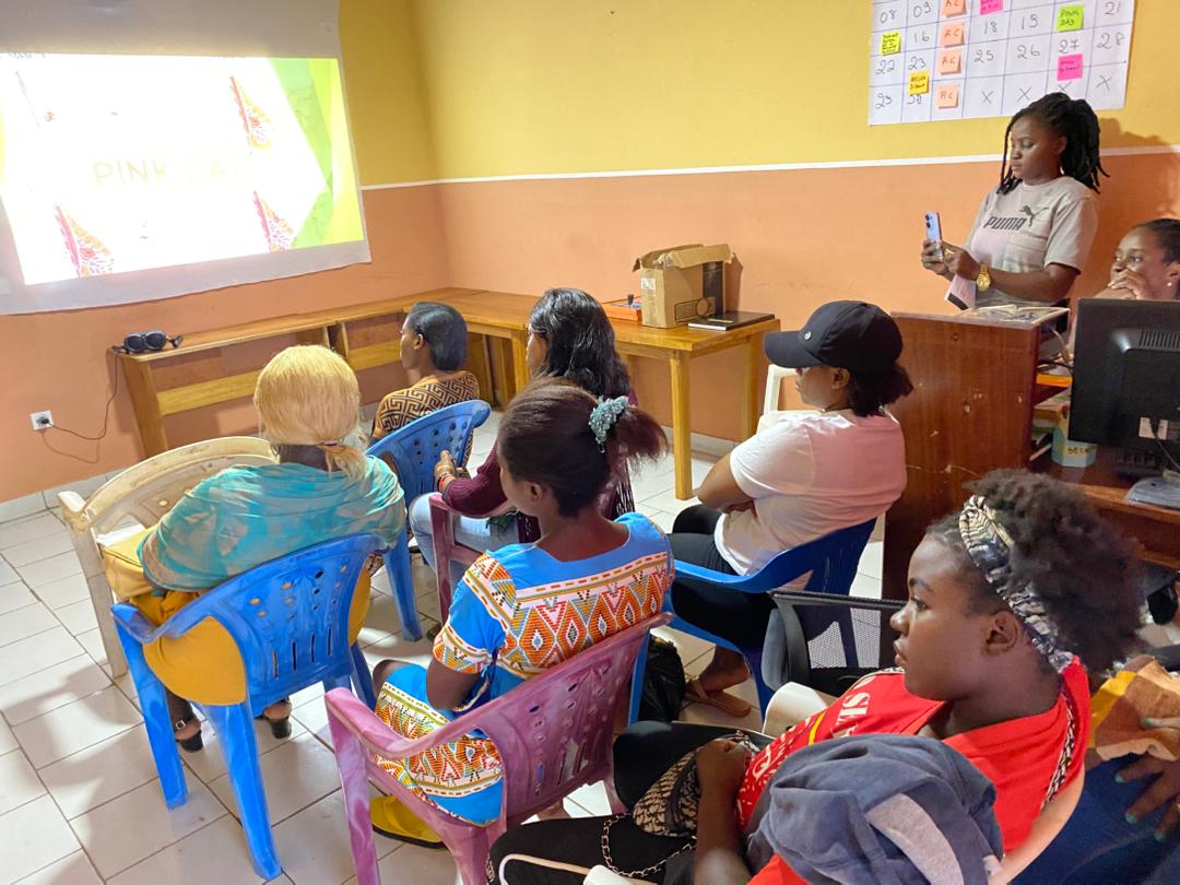JOURNEE RECREATRIVE ET CAUSERIE EDUCATIVE SUR LE SEIN MOIS ROSE OCTOBRE 2023