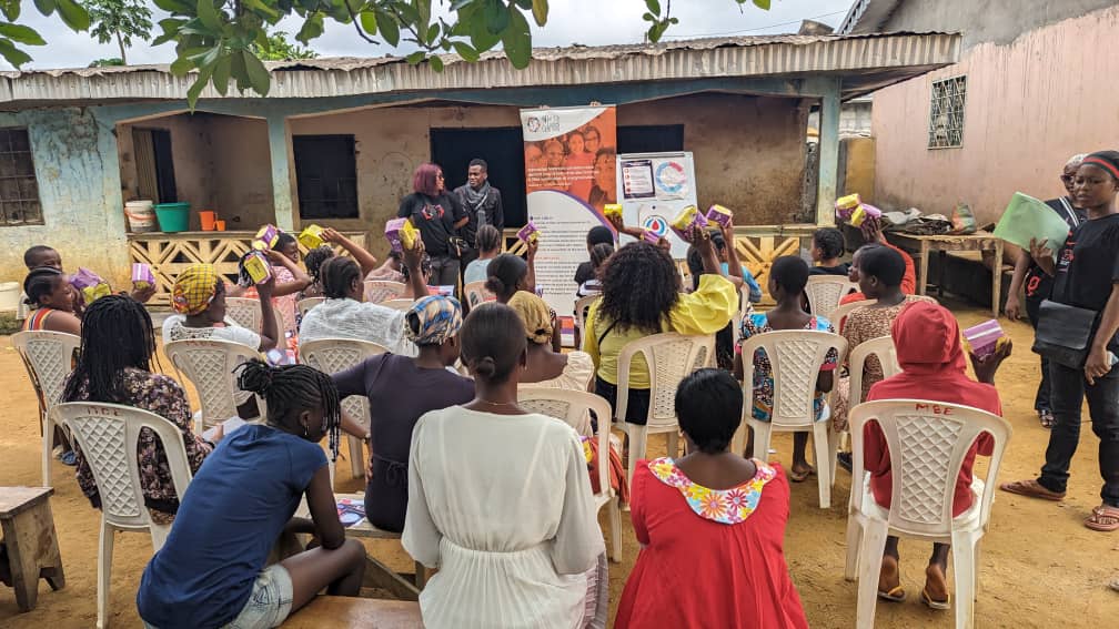 CAUSERIE EDUCATIVE SUR L'HYGIENE MENSTRUELLE VILLAGE EBOLOWA SI 2 MAI 2024